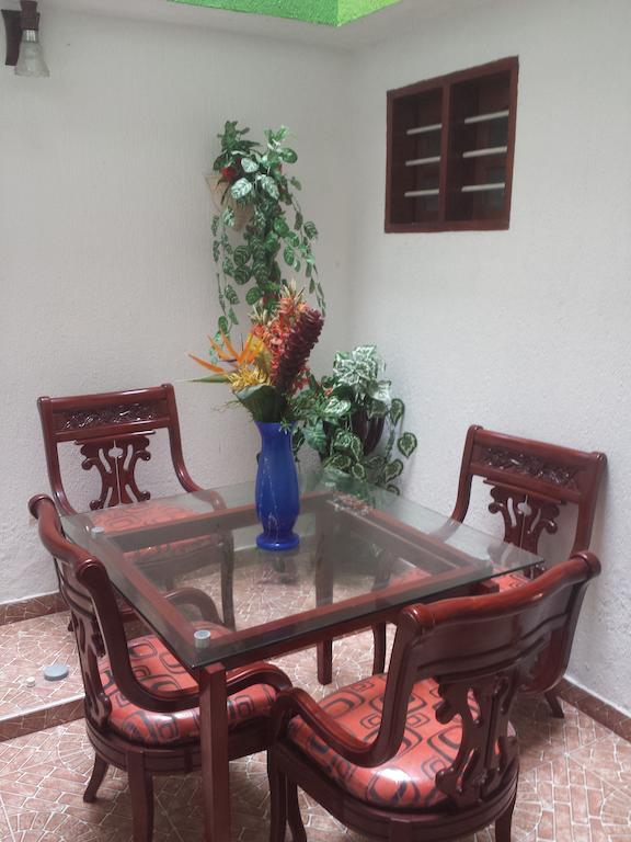 Hotel La Casa Del Turista Cartagène Extérieur photo
